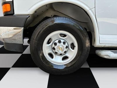 2025 Chevrolet Express Cargo WT