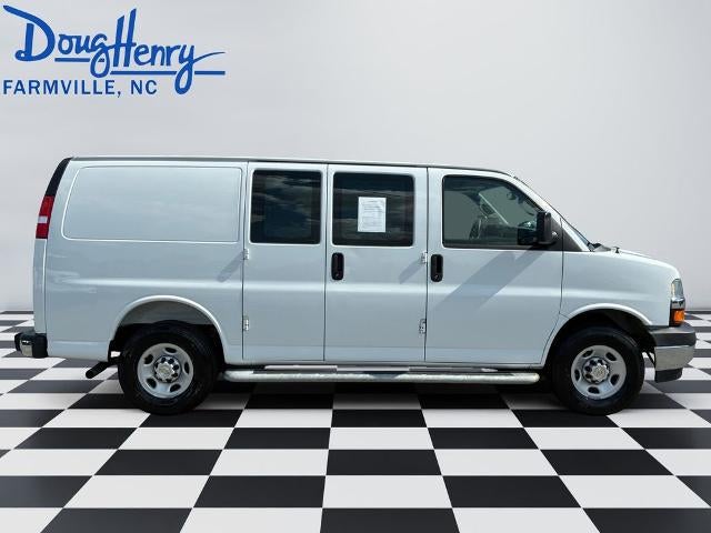 2025 Chevrolet Express Cargo WT