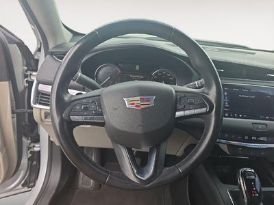 2021 Cadillac XT4 FWD Luxury