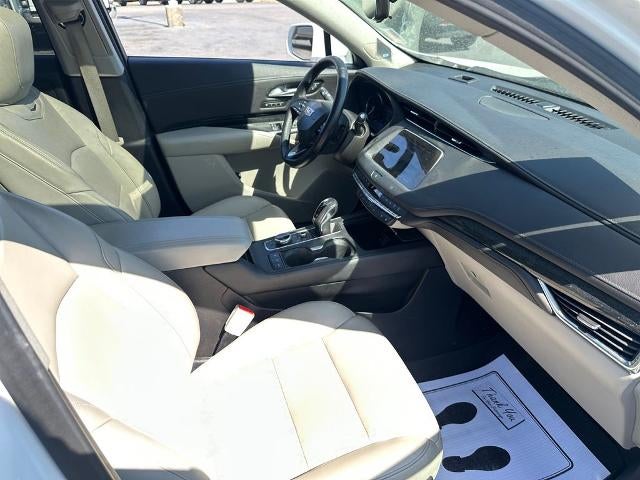 2019 Cadillac XT4 FWD Premium Luxury