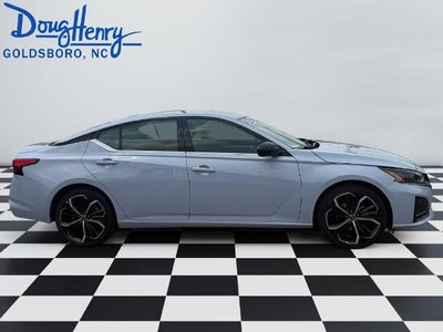 2024 Nissan Altima 2.5 SR
