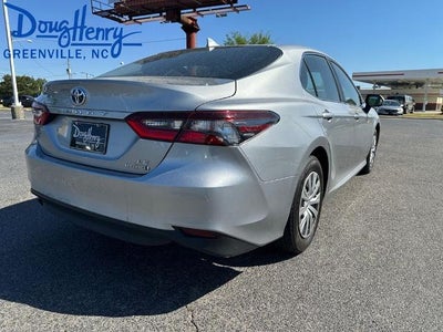 2024 Toyota Camry Hybrid LE