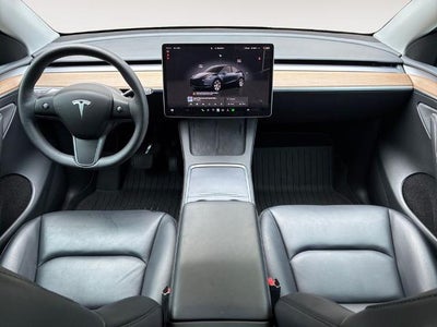 2024 Tesla Model Y Long