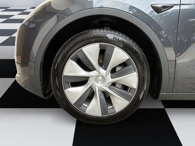 2024 Tesla Model Y Long