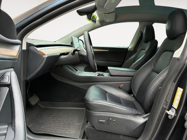2024 Tesla Model Y Long