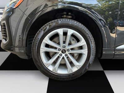 2025 Audi Q7 Premium Plus